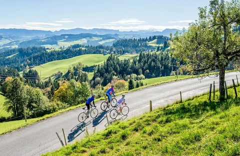 Weniger bekannte, aber sehenswerte Orte in der Schweiz für den Sommer